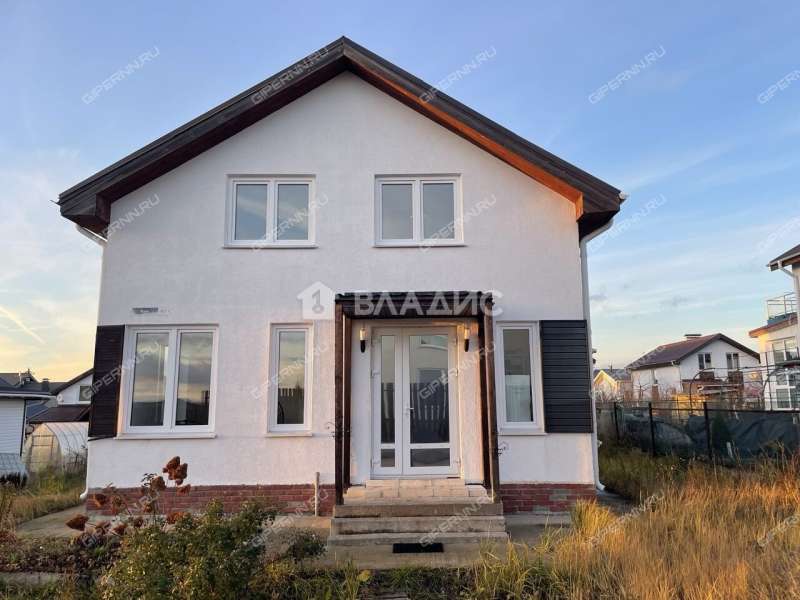 дом на улице Ясная коттеджный поселок Каменки