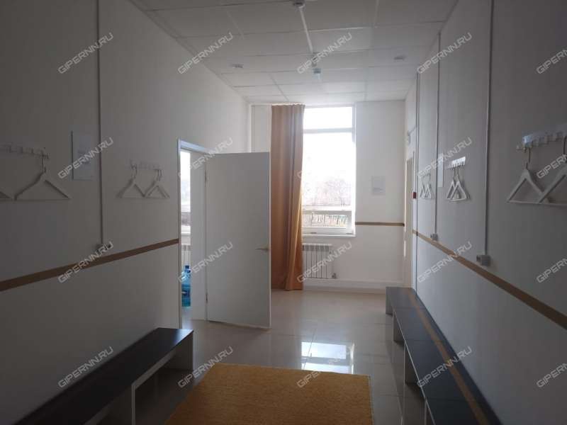 помещение под торговую площадь на Мельникова ул, д. 25