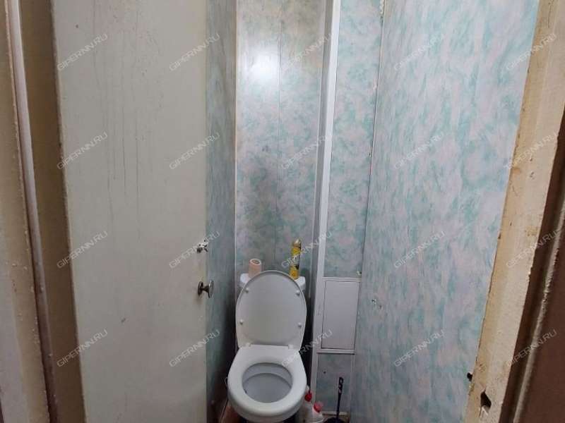 двухкомнатная квартира на улице Героя Юрия Смирнова дом 13