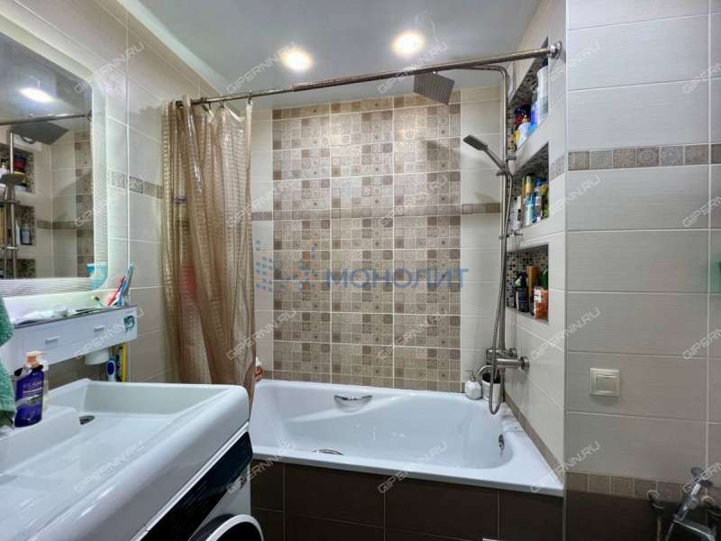 четырёхкомнатная квартира на улице Зайцева дом 13