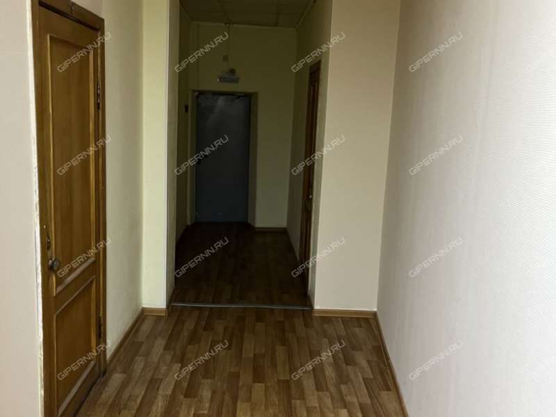 помещение под офис на площади Максима Горького