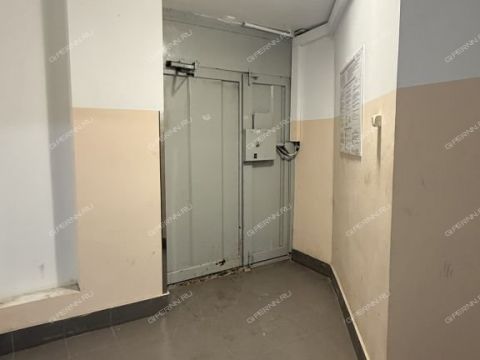 1-komnatnaya-b-r-zarechnyy-d-1 фото