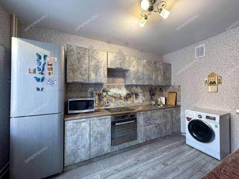 трёхкомнатная квартира на Мончегорской улице дом 12, к6