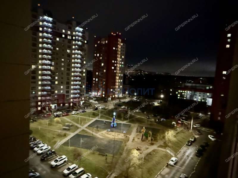 однокомнатная квартира на бульваре 60-летия Октября дом 23 к4