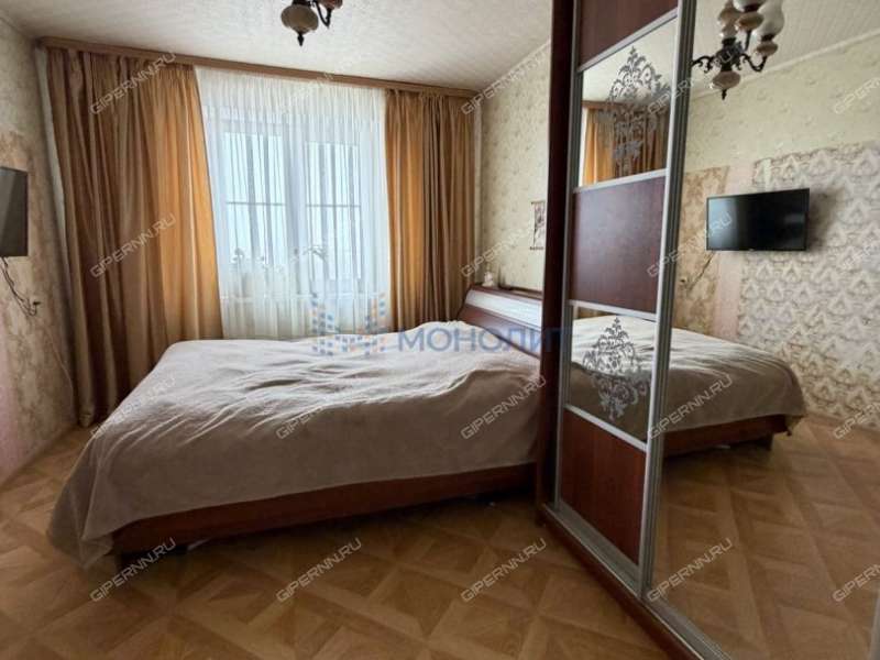 трёхкомнатная квартира на улице Красных Зорь дом 17