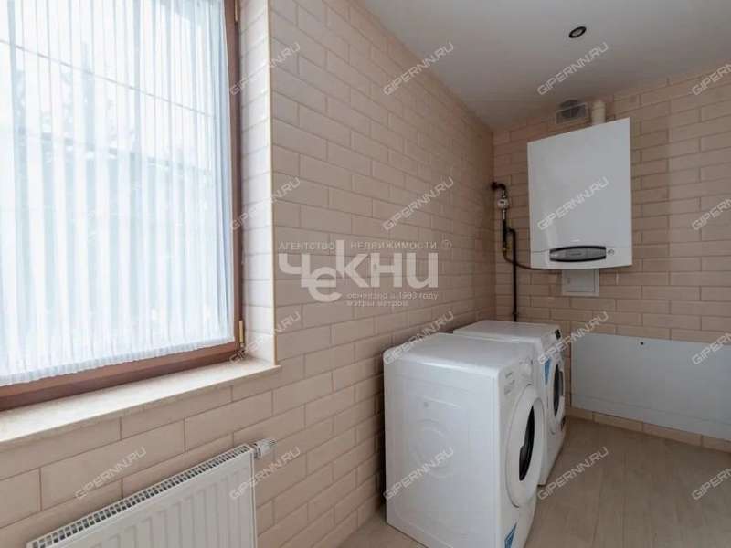 дом на Яблоневая ДП Земляникино