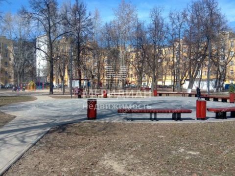 4-komnatnaya-ul-strazh-revolyucii-d-6-3 фото