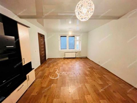 2-komnatnaya-prosp-gagarina-d-107 фото