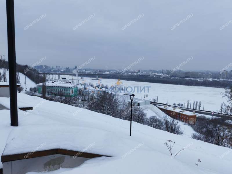 трёхкомнатная квартира на Суетинской улице дом 2