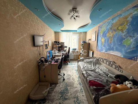 3-komnatnaya-ul-ivana-chugurina-d-3 фото