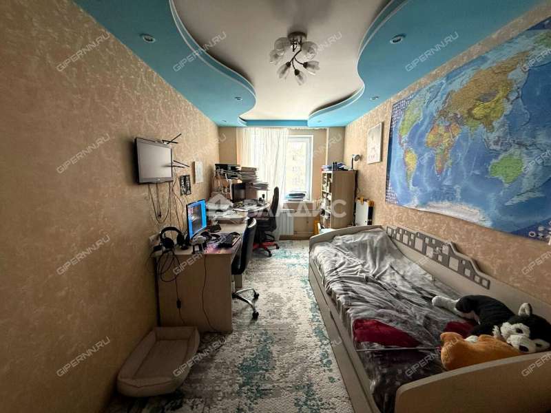 трёхкомнатная квартира на улице Ивана Чугурина дом 3