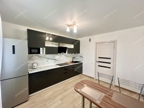 2-komnatnaya-prosp-geroev-donbassa-d-5 фото