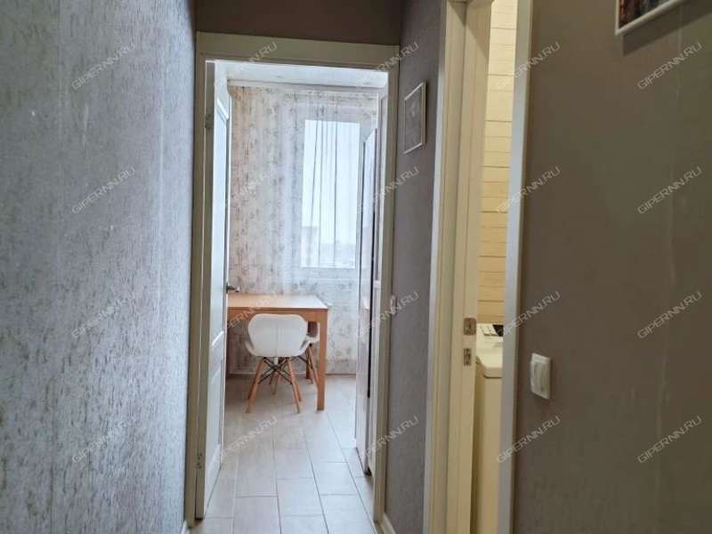 двухкомнатная квартира на улице Июльских Дней дом 1/2