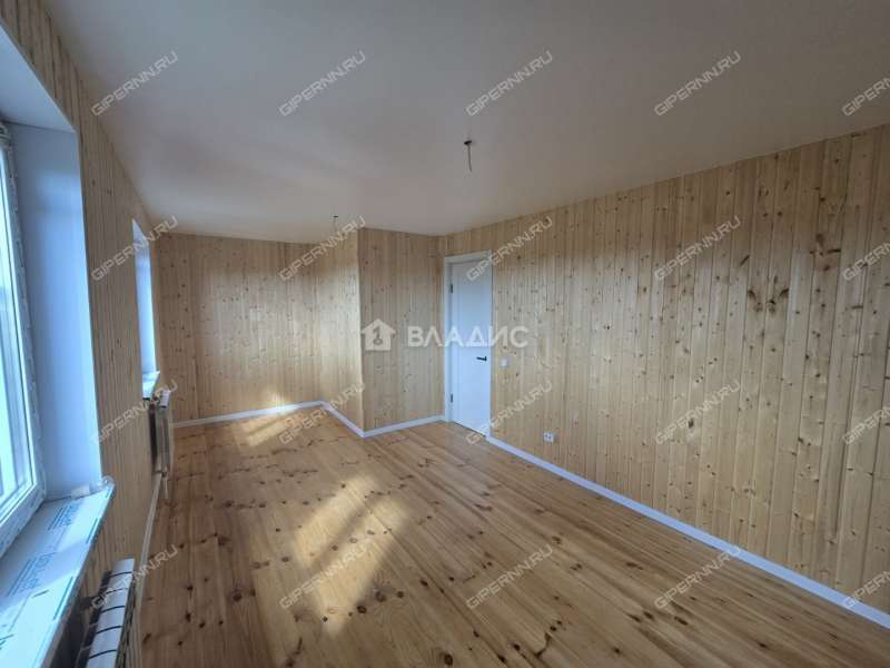 дом на улице Еловая коттеджный посёлок Клевер