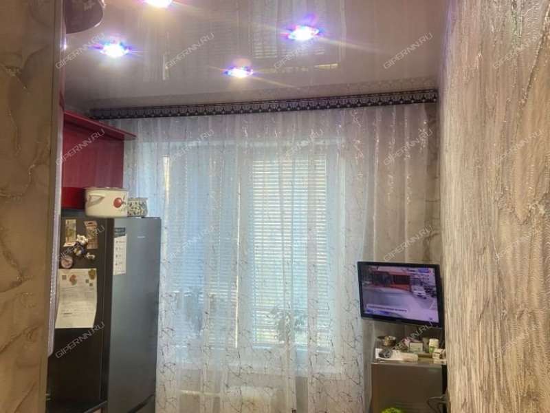 двухкомнатная квартира в 6-м микрорайоне дом 7