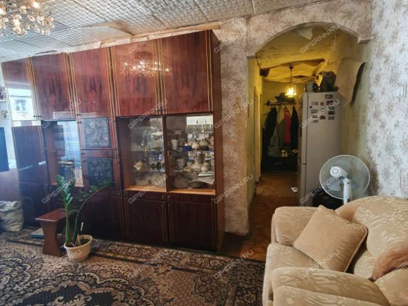 трёхкомнатная квартира на Театральной улице дом 10 город Кстово