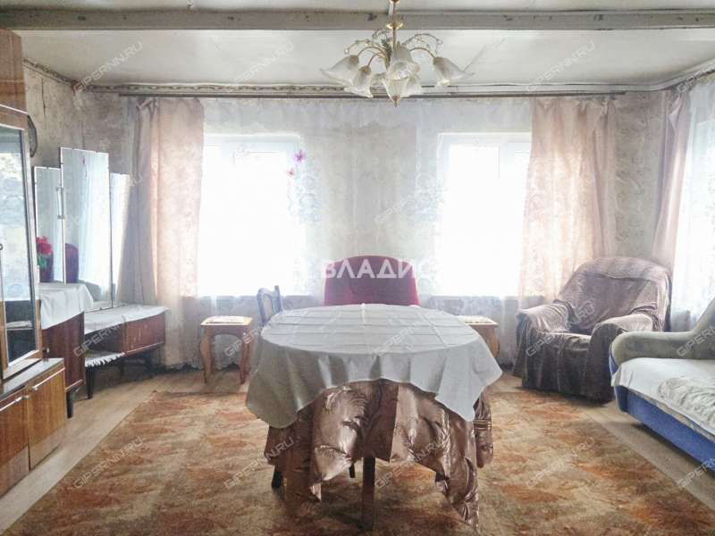 дом на улице Большая сельский посёлок Ляхово