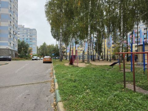 1-komnatnaya-ul-40-let-pobedy-d-20 фото
