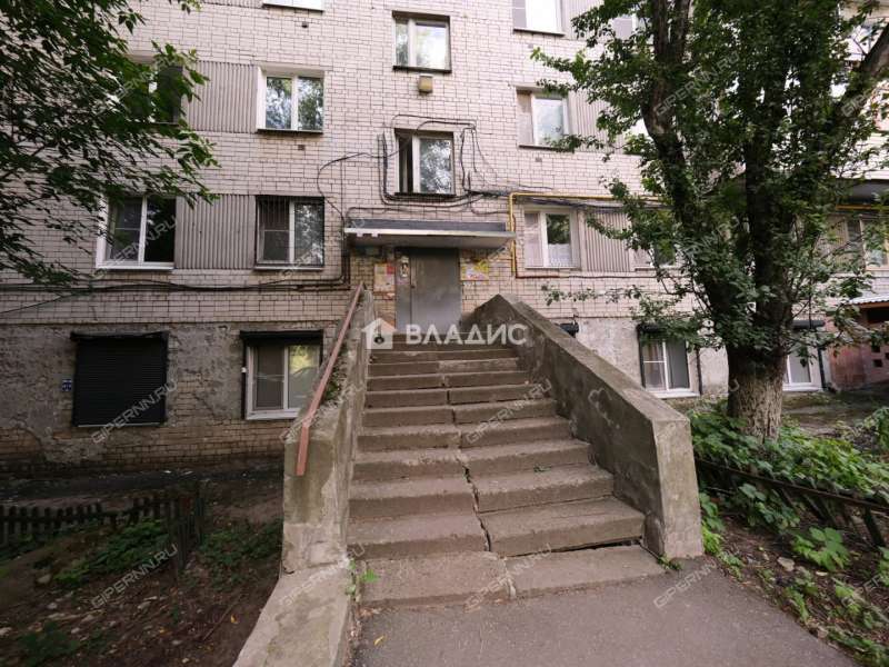 четырёхкомнатная квартира на улице Ванеева дом 28