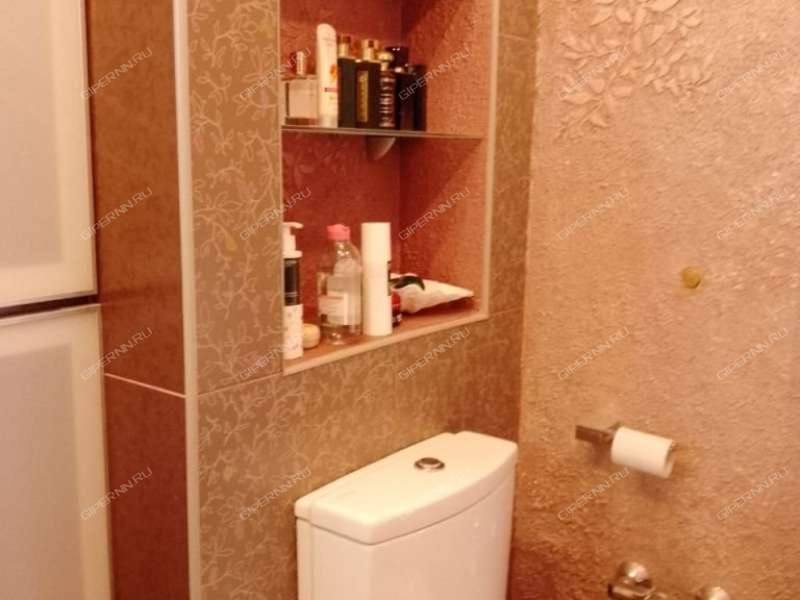 двухкомнатная квартира на улице Июльских Дней дом 19