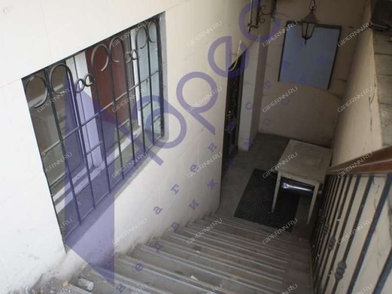 помещение под коммерческую недвижимость на улице Максима Горького