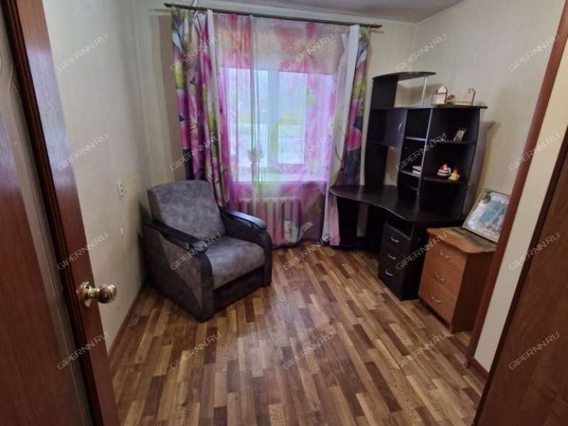 трёхкомнатная квартира в посёлке Мостоотряд дом 21