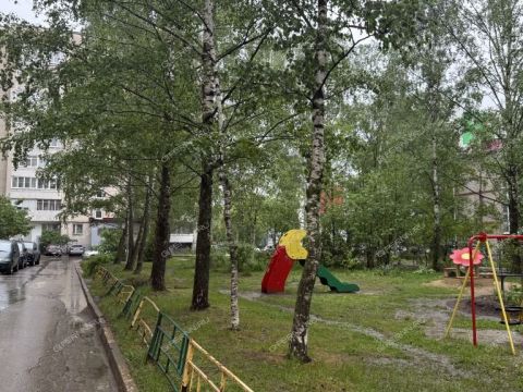 1-komnatnaya-b-r-zarechnyy-d-1 фото