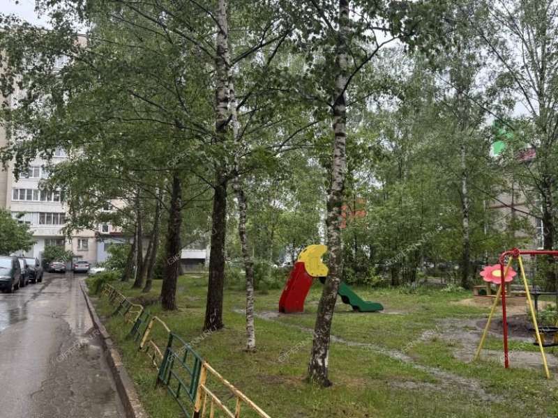 однокомнатная квартира на Заречном бульваре дом 1