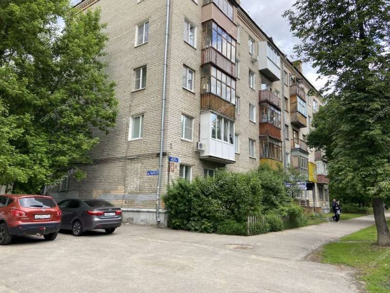 трёхкомнатная квартира на проспекте Ильича дом 30а