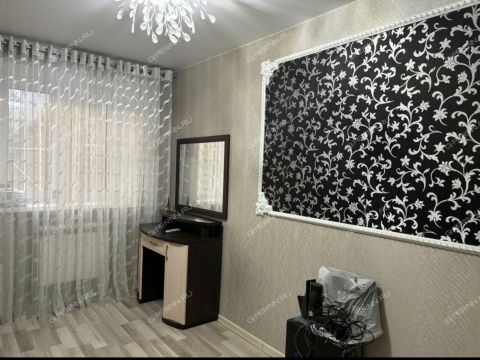 7-komnatnaya-ul-baranova-d-7 фото