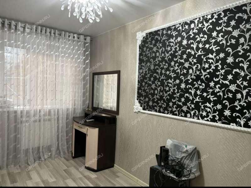 семикомнатная квартира на улице Баранова дом 7