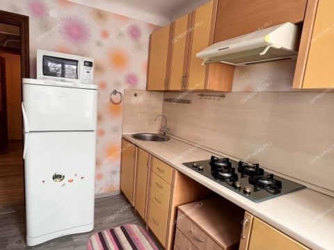 1-komnatnaya-ul-maksima-gorkogo-d-65a фото