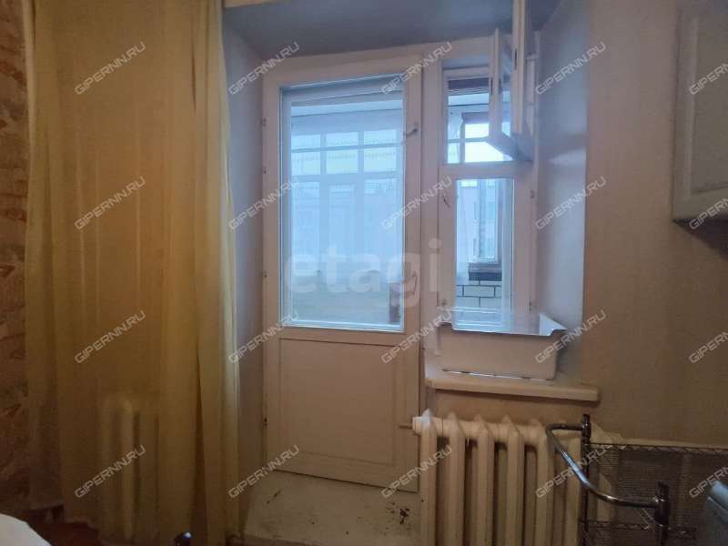 трёхкомнатная квартира на Кузнечихинской улице дом 37