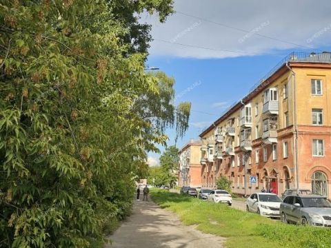 2-komnatnaya-ul-burdenko-d-18 фото