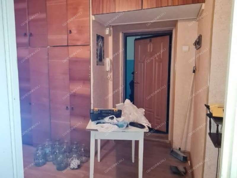 двухкомнатная квартира на улице Юлиуса Фучика дом 43