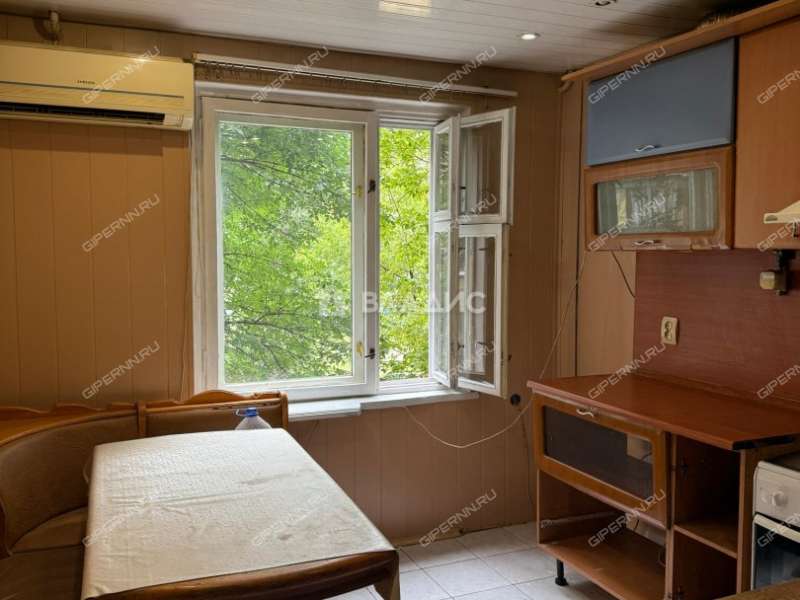 трёхкомнатная квартира на проспекте Бусыгина дом 45А