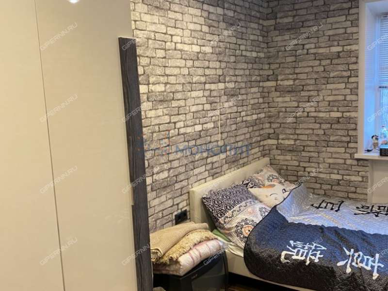 трёхкомнатная квартира на улице Шаляпина дом 10