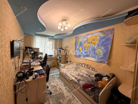 3-komnatnaya-ul-ivana-chugurina-d-3 фото