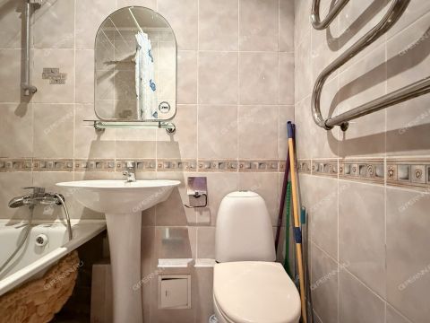 1-komnatnaya-ul-marshala-golovanova-d-73 фото