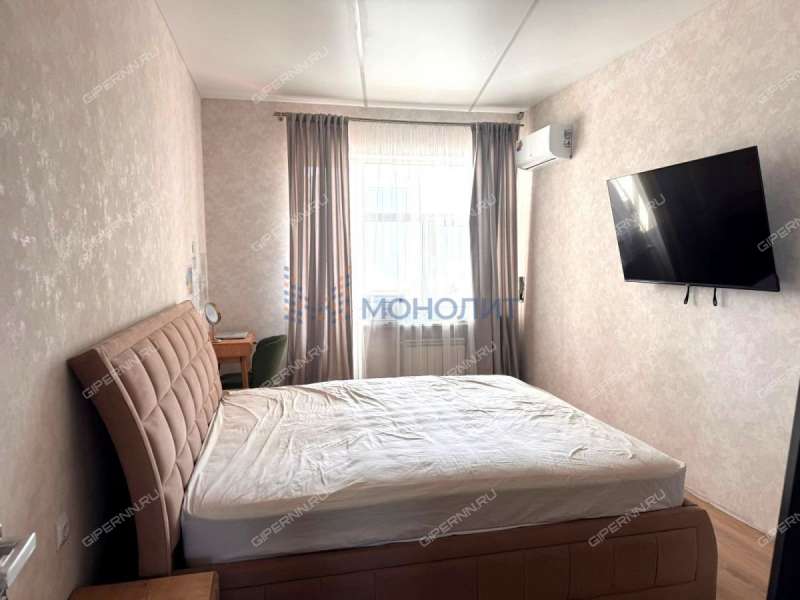 трёхкомнатная квартира на улице Коминтерна дом 127