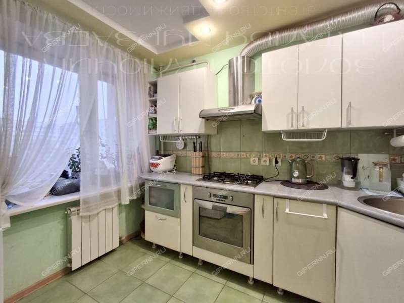 пятикомнатная квартира на улице Маршала Казакова дом 6а