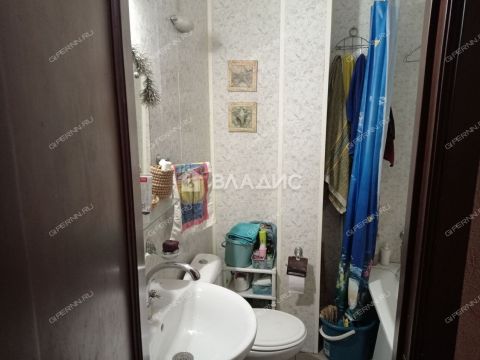 2-komnatnaya-ul-50-letiya-pobedy-d-11 фото