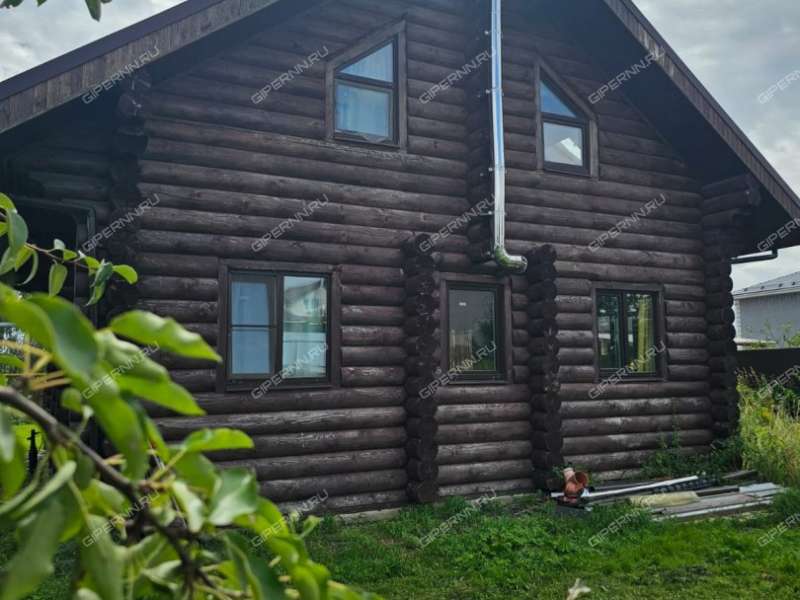 дом на деревня Ройка