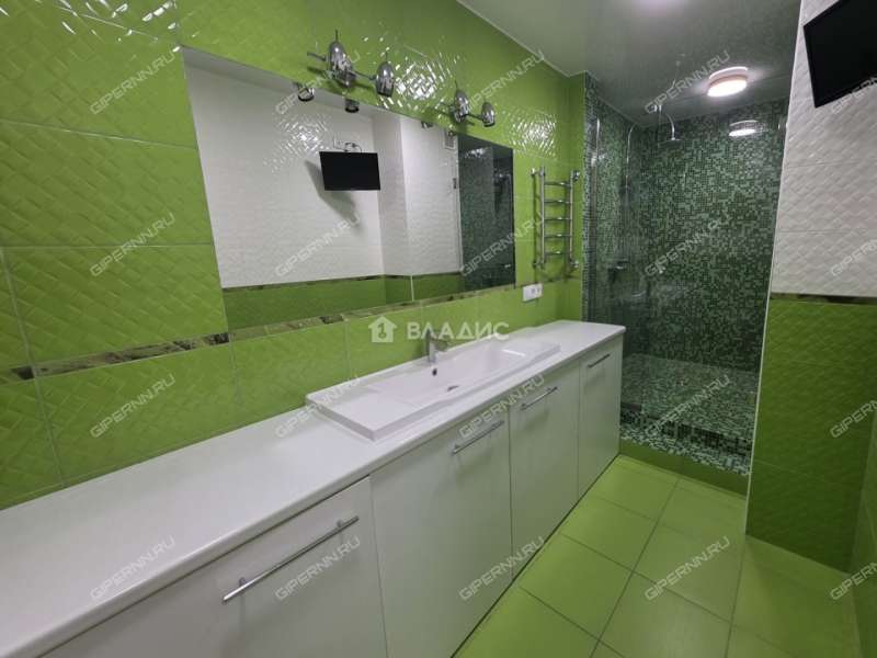 трёхкомнатная квартира на Белозерской улице дом 4