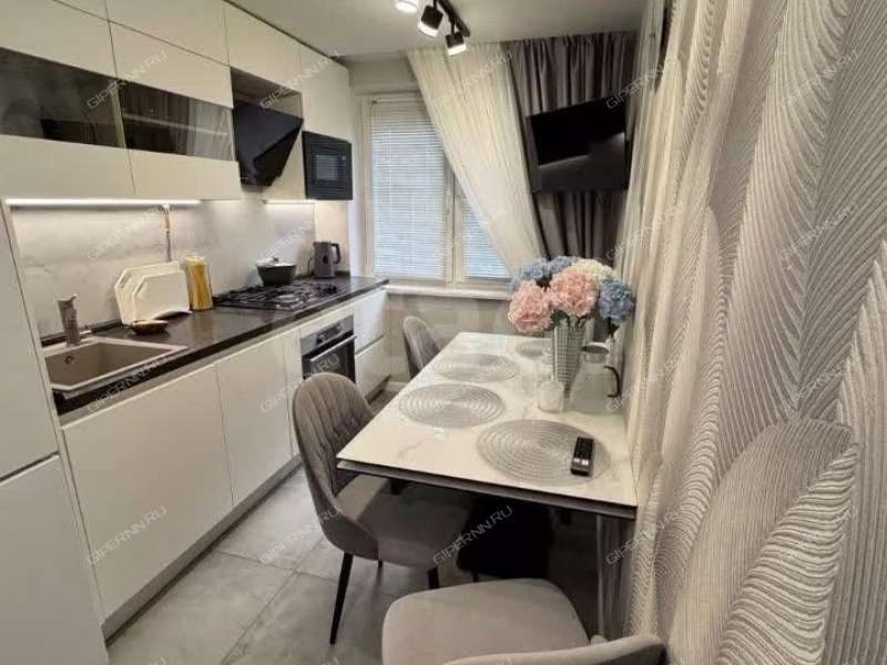 трёхкомнатная квартира на Ковалихинской улице дом 97а