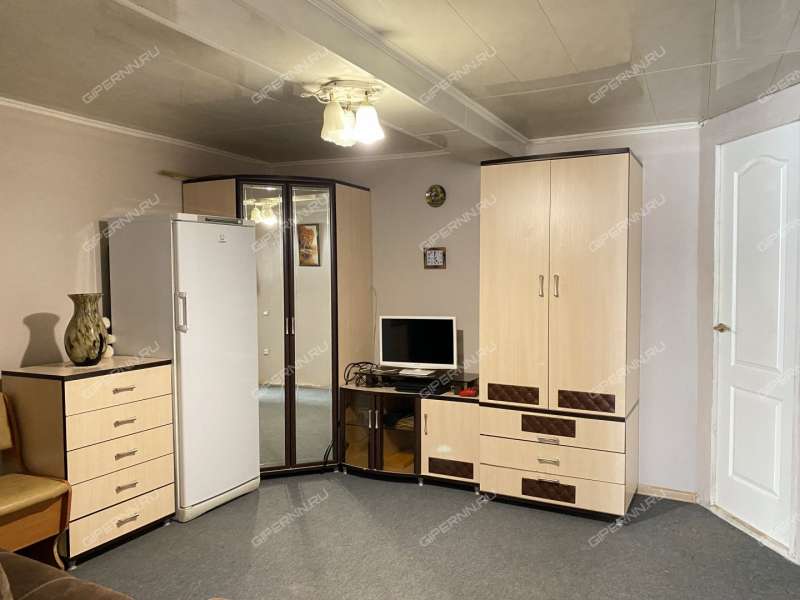 дом на улице Ленина село Работки