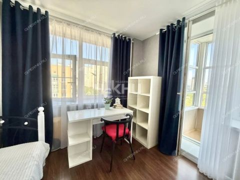 3-komnatnaya-ul-rodionova-d-25 фото