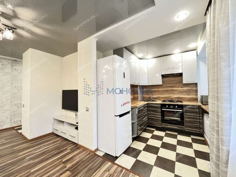 трёхкомнатная квартира на улице Белинского дом 49