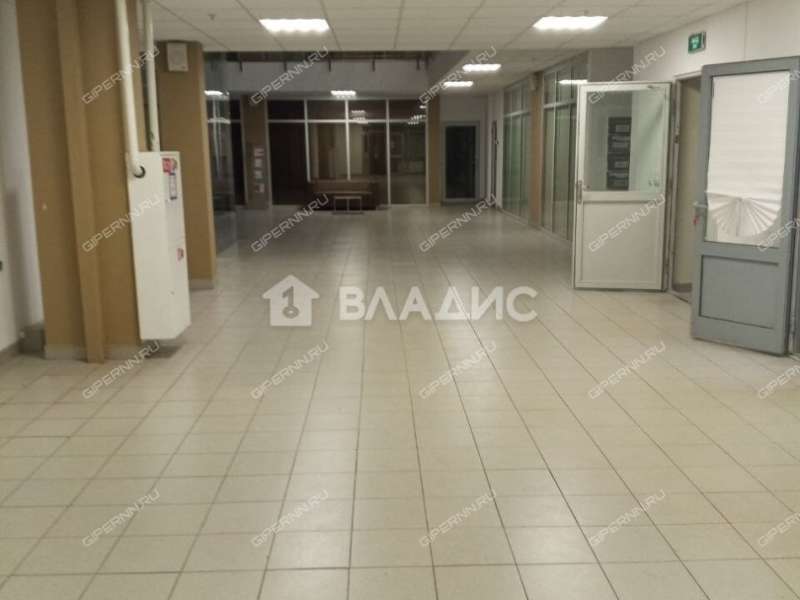 помещение под помещение свободного назначения на улице Минина