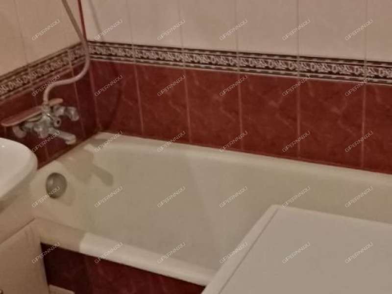 трёхкомнатная квартира на улице Военных Комиссаров дом 5